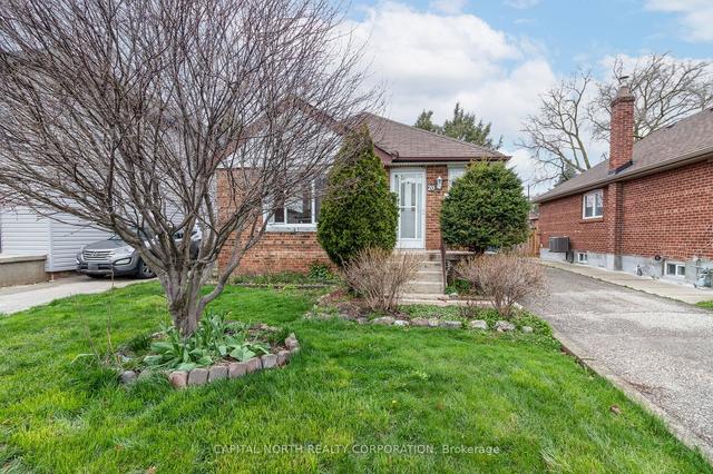 20 Monarchdale Ave, House detached with 2 bedrooms, 2 bathrooms and 3 parking in Toronto ON | Image 21