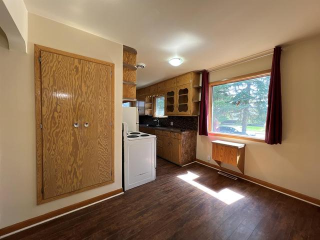 4018 47 Street, House detached with 3 bedrooms, 1 bathrooms and 1 parking in Red Deer AB | Image 11