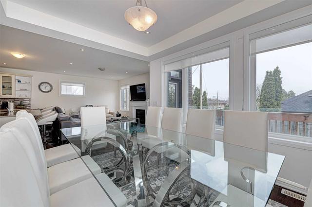18 Stanley Greene Blvd, House detached with 5 bedrooms, 5 bathrooms and 3 parking in Toronto ON | Image 2