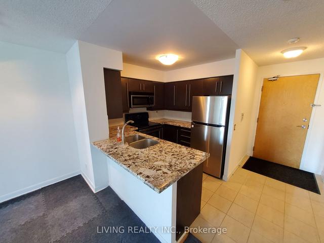 909 - 4978 Yonge St, Condo with 3 bedrooms, 2 bathrooms and 1 parking in Toronto ON | Image 7
