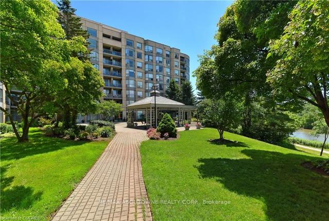 404 - 2511 Lakeshore Rd W, Condo with 1 bedrooms, 1 bathrooms and 1 parking in Oakville ON | Image 23
