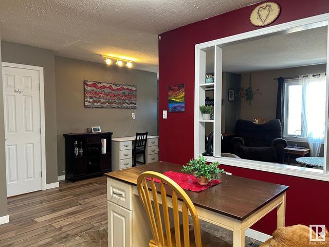 10914 105 Av, House detached with 3 bedrooms, 1 bathrooms and null parking in Westlock AB | Image 16