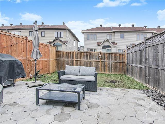 101 Garrity Crescent, Townhouse with 3 bedrooms, 4 bathrooms and 2 parking in Ottawa ON | Image 26