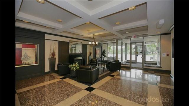 1012 - 91 Townsgate Dr W, Condo with 2 bedrooms, 1 bathrooms and 2 parking in Vaughan ON | Image 10