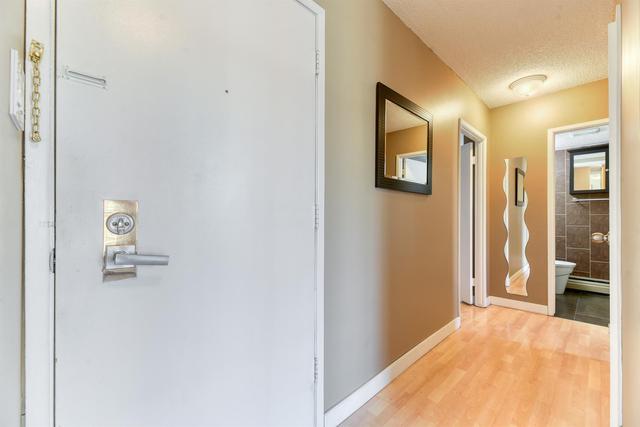 801 - 1111 15 Avenue Sw, Condo with 2 bedrooms, 1 bathrooms and 1 parking in Calgary AB | Image 2