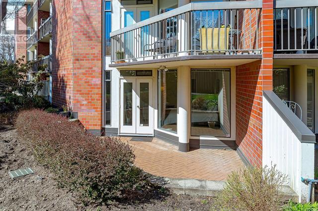 107 - 2119 Oak Bay Ave, Condo with 2 bedrooms, 2 bathrooms and 1 parking in Oak Bay BC | Image 29