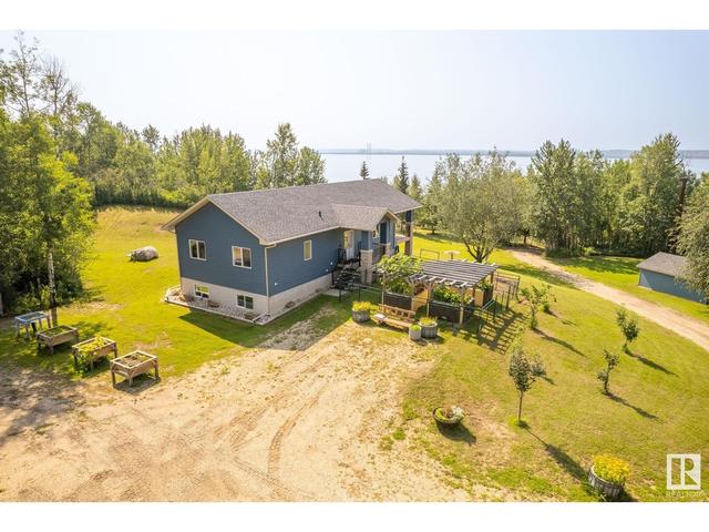 4518 Lakeshore Rd, House detached with 4 bedrooms, 2 bathrooms and null parking in Parkland County AB | Image 12