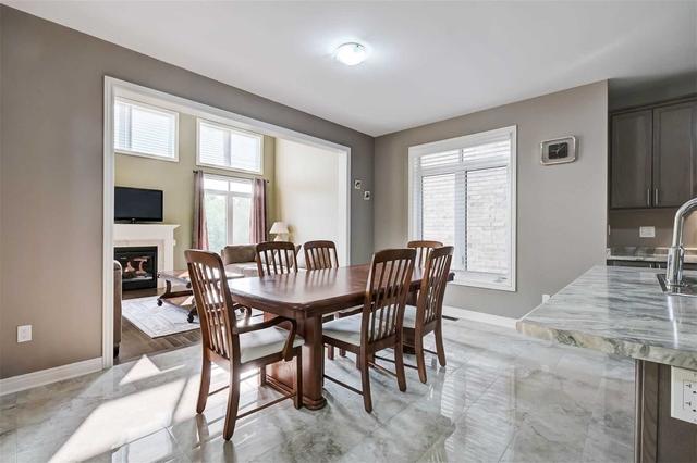 77 Gibson Circ, House detached with 4 bedrooms, 3 bathrooms and 4 parking in Bradford West Gwillimbury ON | Image 16