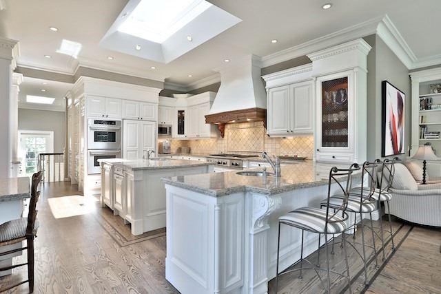 165 Teddington Park Ave, House detached with 6 bedrooms, 6 bathrooms and 5 parking in Toronto ON | Image 7