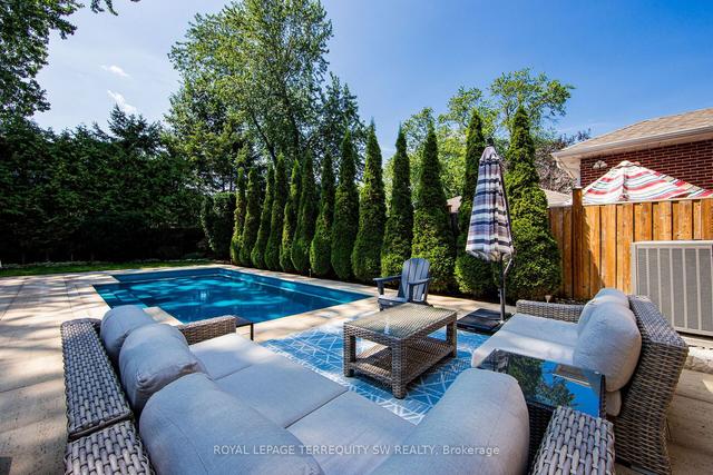 44 Benson Ave, House detached with 3 bedrooms, 4 bathrooms and 5 parking in Mississauga ON | Image 28