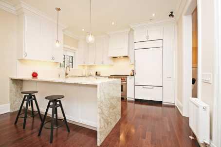 th5 - 5 Sherbourne St N, House attached with 3 bedrooms, 3 bathrooms and 2 parking in Toronto ON | Image 2