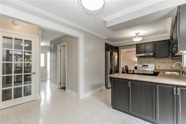 772 Ajyn Crt, House detached with 3 bedrooms, 2 bathrooms and 4 parking in Mississauga ON | Image 7