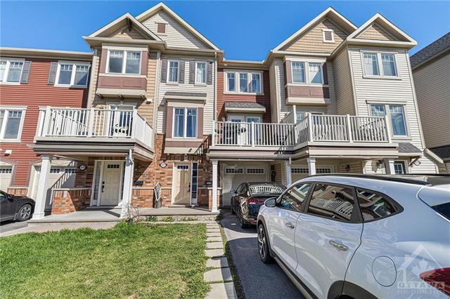 477 Meadowhawk Crescent, Townhouse with 2 bedrooms, 2 bathrooms and 3 parking in Ottawa ON | Image 2