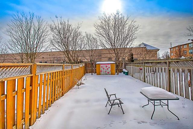 53 Lee Cres, House attached with 3 bedrooms, 2 bathrooms and 3 parking in Barrie ON | Image 6