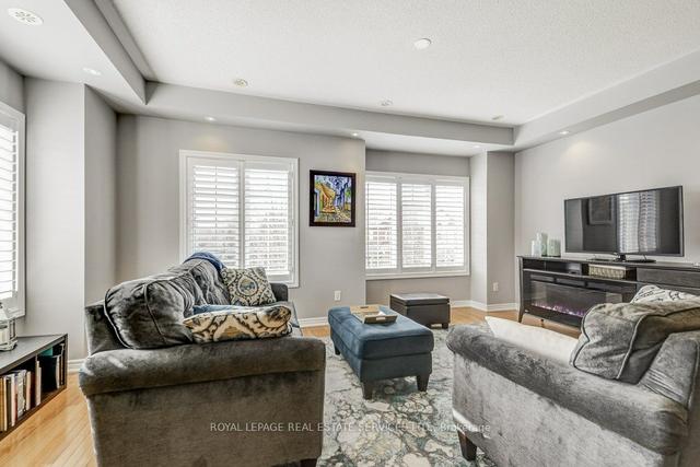 1 - 233 Duskywing Way, Townhouse with 3 bedrooms, 4 bathrooms and 2 parking in Oakville ON | Image 6