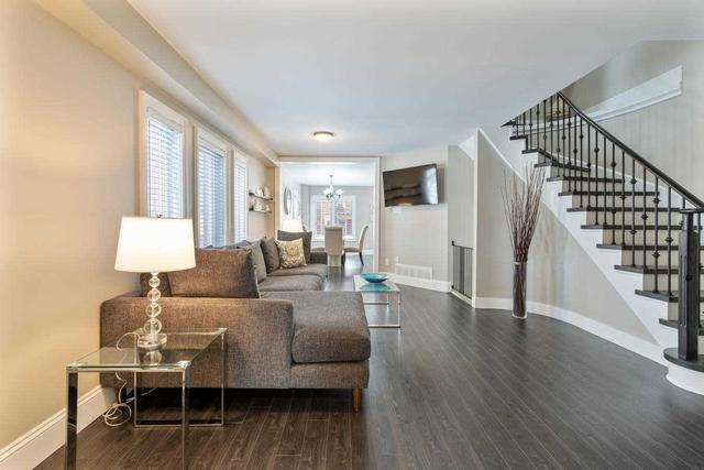 6985 Dunnview Crt, House attached with 4 bedrooms, 3 bathrooms and 5 parking in Mississauga ON | Image 22