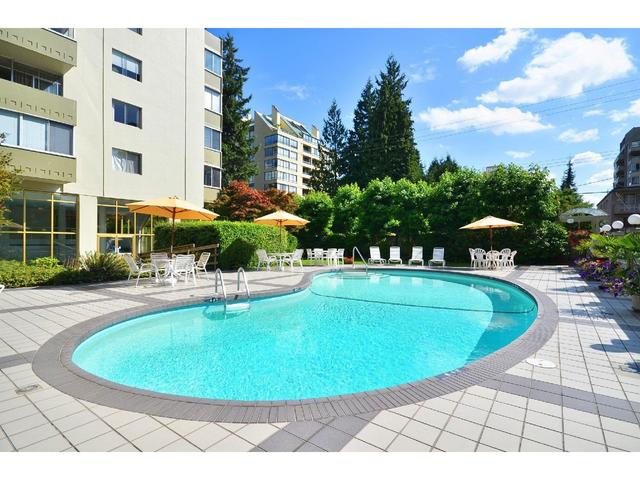 306 - 1425 Esquimalt Avenue, Condo with 1 bedrooms, 1 bathrooms and null parking in West Vancouver BC | Card Image