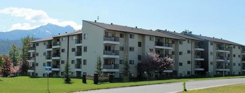 106 - 10 Cariboo Drive, Condo with 2 bedrooms, 1 bathrooms and null parking in Elkford BC | Card Image
