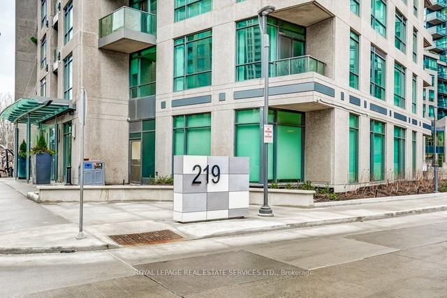 701 - 219 Fort York Blvd, Condo with 1 bedrooms, 1 bathrooms and 1 parking in Toronto ON | Image 1