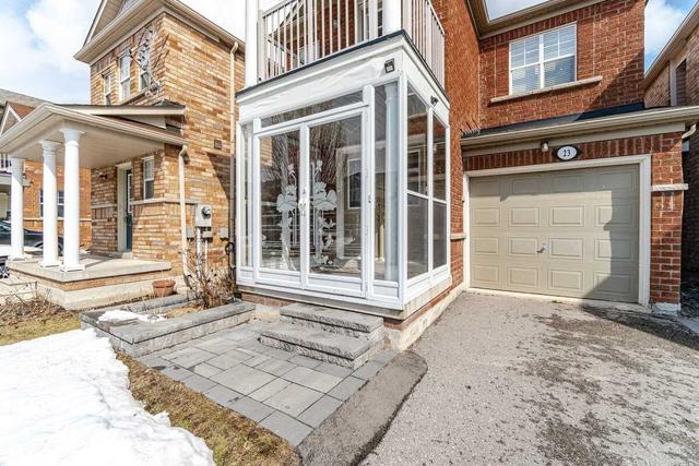 23 Vessel Cres, House detached with 3 bedrooms, 3 bathrooms and 3 parking in Toronto ON | Image 12