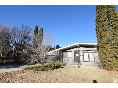 14704 80 Av Nw, House detached with 3 bedrooms, 2 bathrooms and null parking in Edmonton AB | Card Image