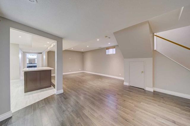 60 - 60 Townsgate Dr N, Home with 1 bedrooms, 1 bathrooms and 2 parking in Vaughan ON | Image 10