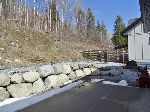 958 Redstone Drive, House detached with 4 bedrooms, 2 bathrooms and 4 parking in Rossland BC | Image 21
