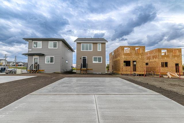 8725 Copperwood Road, House detached with 3 bedrooms, 2 bathrooms and 2 parking in Grande Prairie AB | Image 33