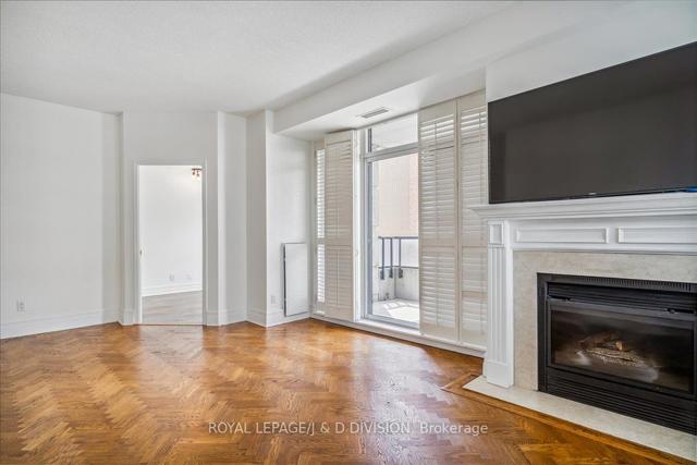 lph08 - 38 Avoca Ave, Condo with 2 bedrooms, 2 bathrooms and 1 parking in Toronto ON | Image 22