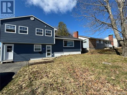 227 Delano Avenue, House detached with 4 bedrooms, 2 bathrooms and null parking in Miramichi NB | Card Image