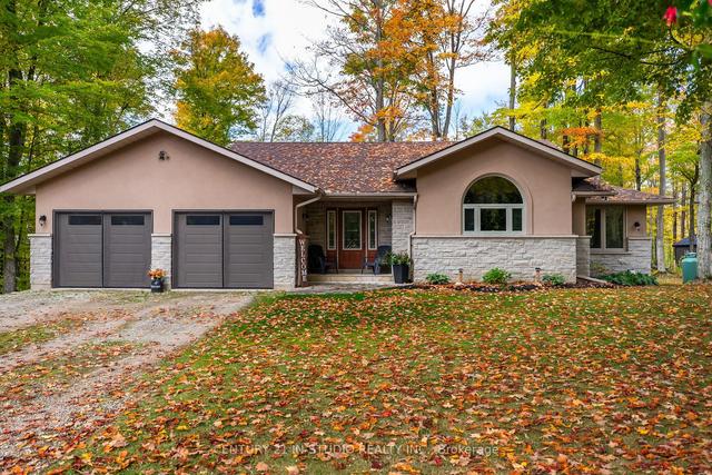 600359 Sideroad 50 Rd, House detached with 2 bedrooms, 3 bathrooms and 8 parking in Chatsworth ON | Image 12