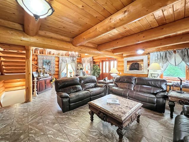 19132 Twp 825, House detached with 4 bedrooms, 2 bathrooms and null parking in Northern Sunrise County AB | Image 9