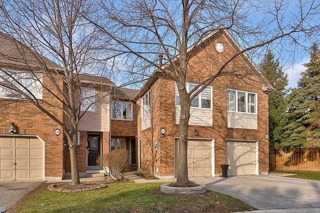 19 - 2051 Merchants Gate, Townhouse with 3 bedrooms, 3 bathrooms and 2 parking in Oakville ON | Card Image