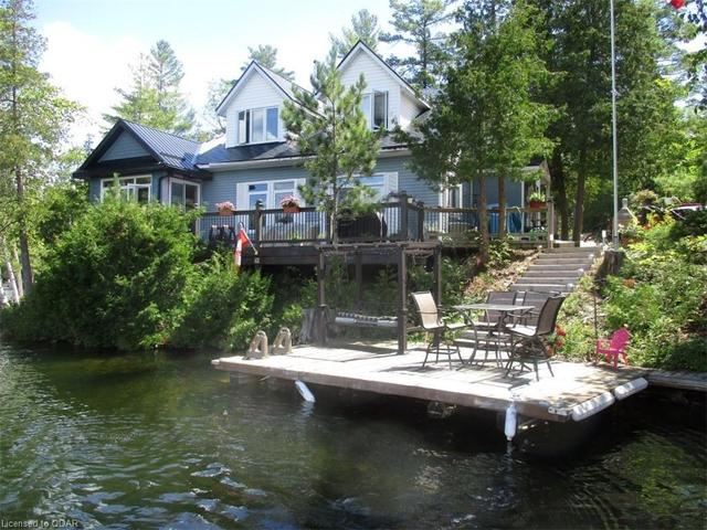 1021 South Kash Lake Lane, House detached with 4 bedrooms, 2 bathrooms and 12 parking in North Frontenac ON | Image 4
