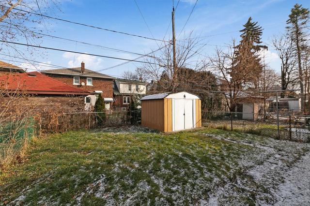 374 Rankin Ave, House detached with 3 bedrooms, 1 bathrooms and 2 parking in Windsor ON | Image 15