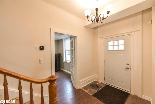 53 Andrew Street S, House detached with 1 bedrooms, 1 bathrooms and 5 parking in Orillia ON | Image 9