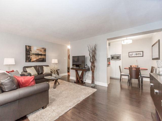 1812 - 61 Richview Rd, Condo with 3 bedrooms, 2 bathrooms and 1 parking in Toronto ON | Image 3