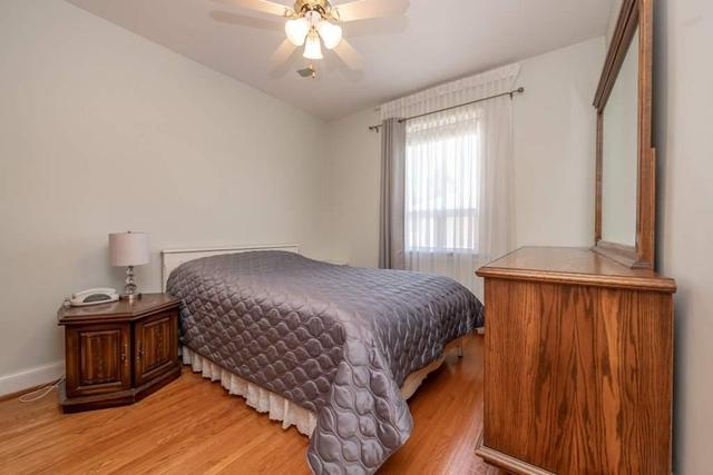 18 Statler Ave, House detached with 2 bedrooms, 2 bathrooms and 6 parking in Toronto ON | Image 8