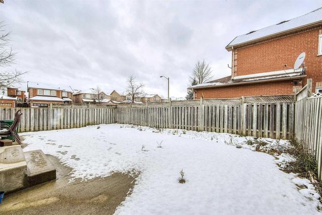 121 White Tail Cres, House detached with 3 bedrooms, 4 bathrooms and 4 parking in Brampton ON | Image 18