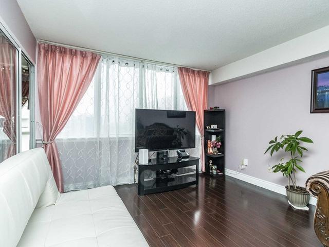 1604 - 10 Markbrook Lane, Condo with 2 bedrooms, 2 bathrooms and 1 parking in Toronto ON | Image 4