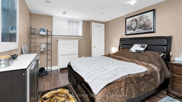74 Massey St, House detached with 4 bedrooms, 4 bathrooms and 5 parking in Brampton ON | Image 33