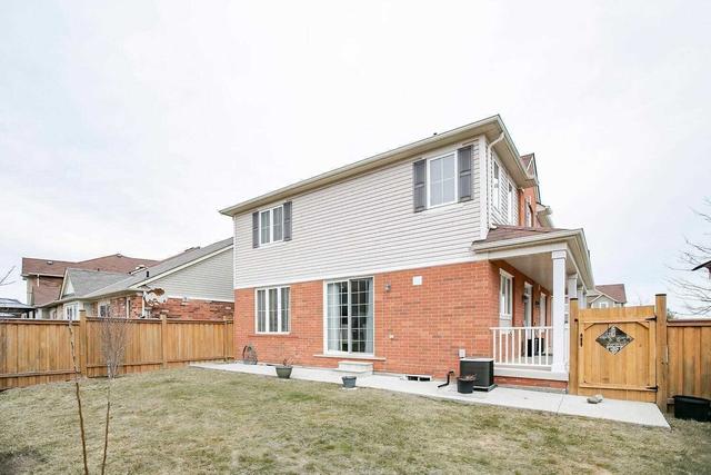 679 Yates Dr, House detached with 3 bedrooms, 3 bathrooms and 4 parking in Milton ON | Image 32