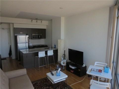 4404 - 832 Bay St, Condo with 1 bedrooms, 1 bathrooms and null parking in Toronto ON | Image 6