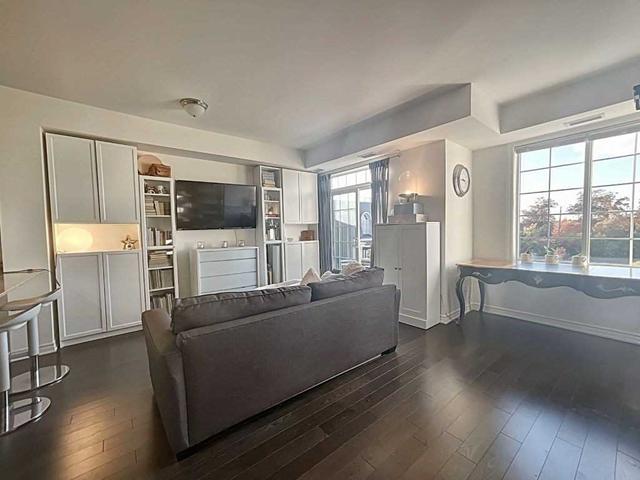 332 - 2300 Upper Middle Rd W, Condo with 1 bedrooms, 1 bathrooms and 1 parking in Oakville ON | Image 3
