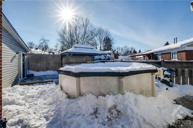 4 Montebello Lane, Home with 3 bedrooms, 2 bathrooms and 4 parking in Ottawa ON | Image 22