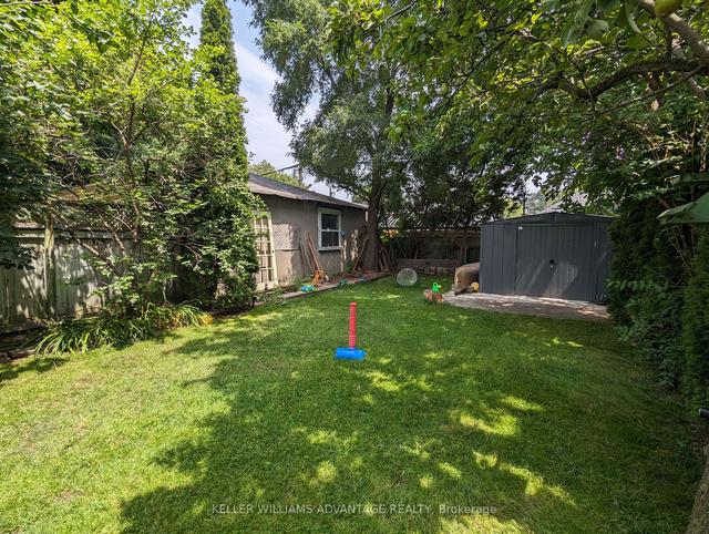 63 Guthrie Ave, House detached with 2 bedrooms, 2 bathrooms and 1 parking in Toronto ON | Image 26