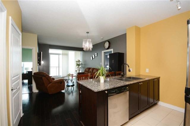 3303 - 3525 Kariya Dr, Condo with 2 bedrooms, 2 bathrooms and 2 parking in Mississauga ON | Image 6