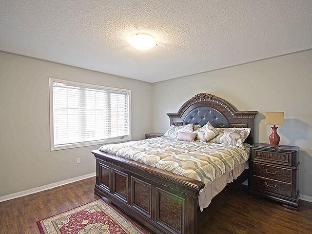 86 Tawnie Cres, House detached with 4 bedrooms, 3 bathrooms and 4 parking in Brampton ON | Image 15