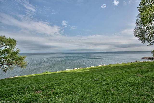 202 - 5250 Lakeshore Road, House attached with 3 bedrooms, 2 bathrooms and 1 parking in Burlington ON | Image 24