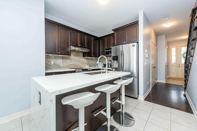 82 Finegan Circ, House attached with 3 bedrooms, 3 bathrooms and 3 parking in Brampton ON | Image 21